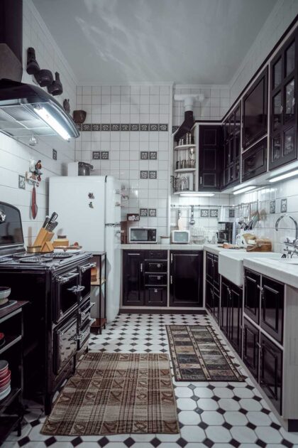 23 Stunning Black and White Kitchen Ideas for Timeless Style
