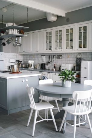 21 Inspiring Gray and White Kitchen Ideas for a Modern Look