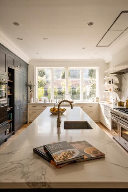 24 Bold Luxury Kitchen Design Ideas for Instant Glam 29 A luxury kitchen design